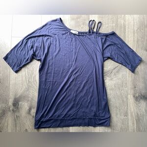 Women’s Navy Top
